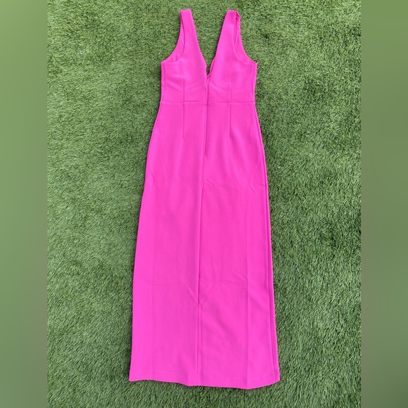 Abercrombie and Fitch V-Neck Midi Dress - Picture 3 of 9